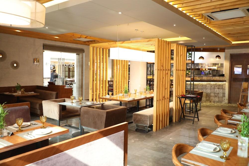 Ramada By Wyndham Jalandhar City Center Dış mekan fotoğraf