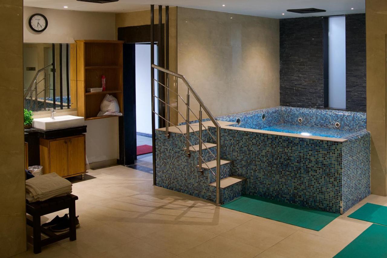 Ramada By Wyndham Jalandhar City Center Dış mekan fotoğraf