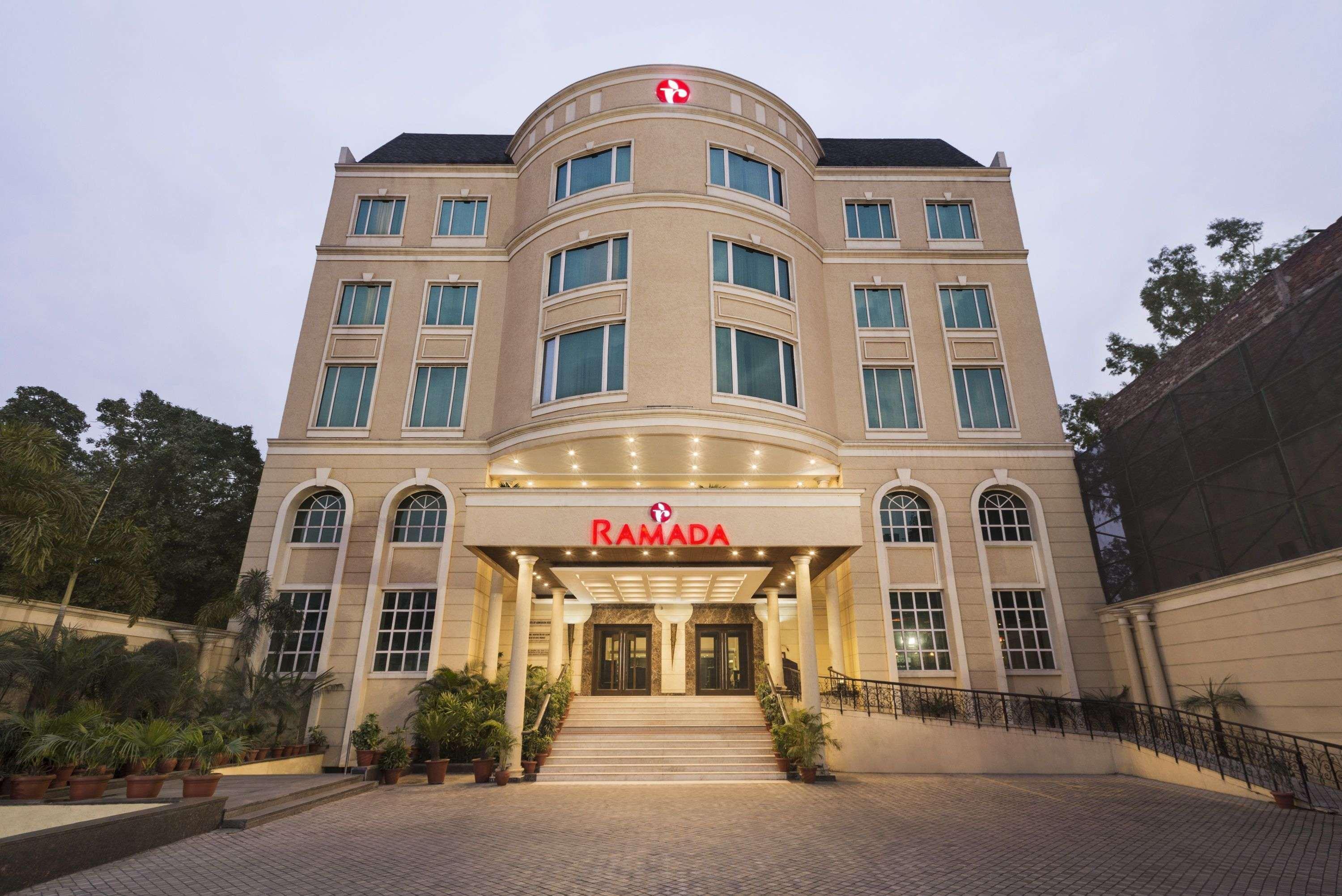 Ramada By Wyndham Jalandhar City Center Dış mekan fotoğraf