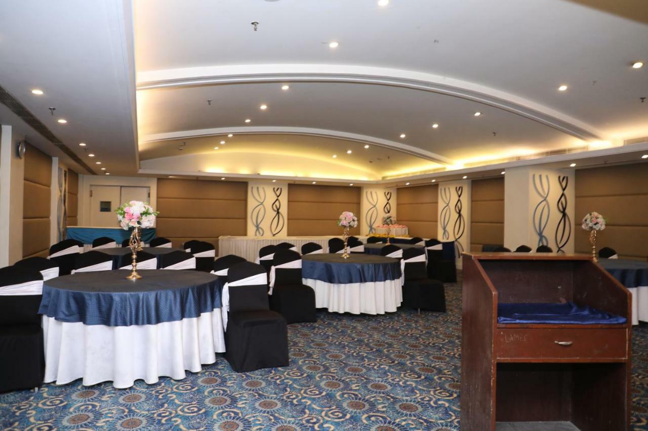 Ramada By Wyndham Jalandhar City Center Dış mekan fotoğraf